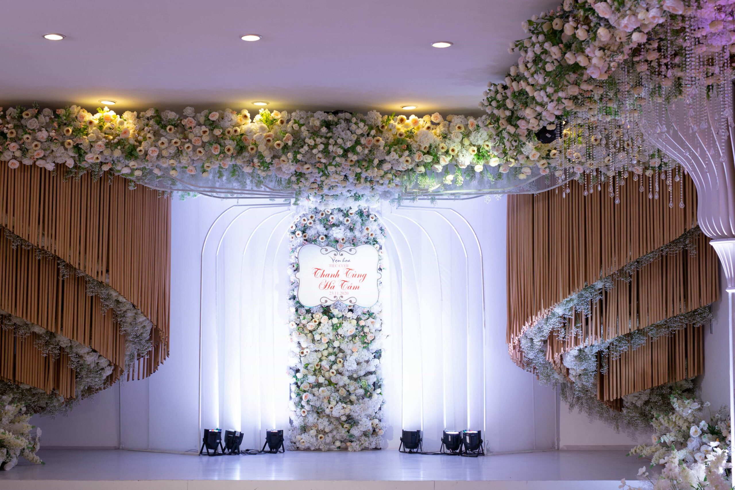 Outdoor vs Indoor Wedding in Dubai: What Couples Don’t Consider